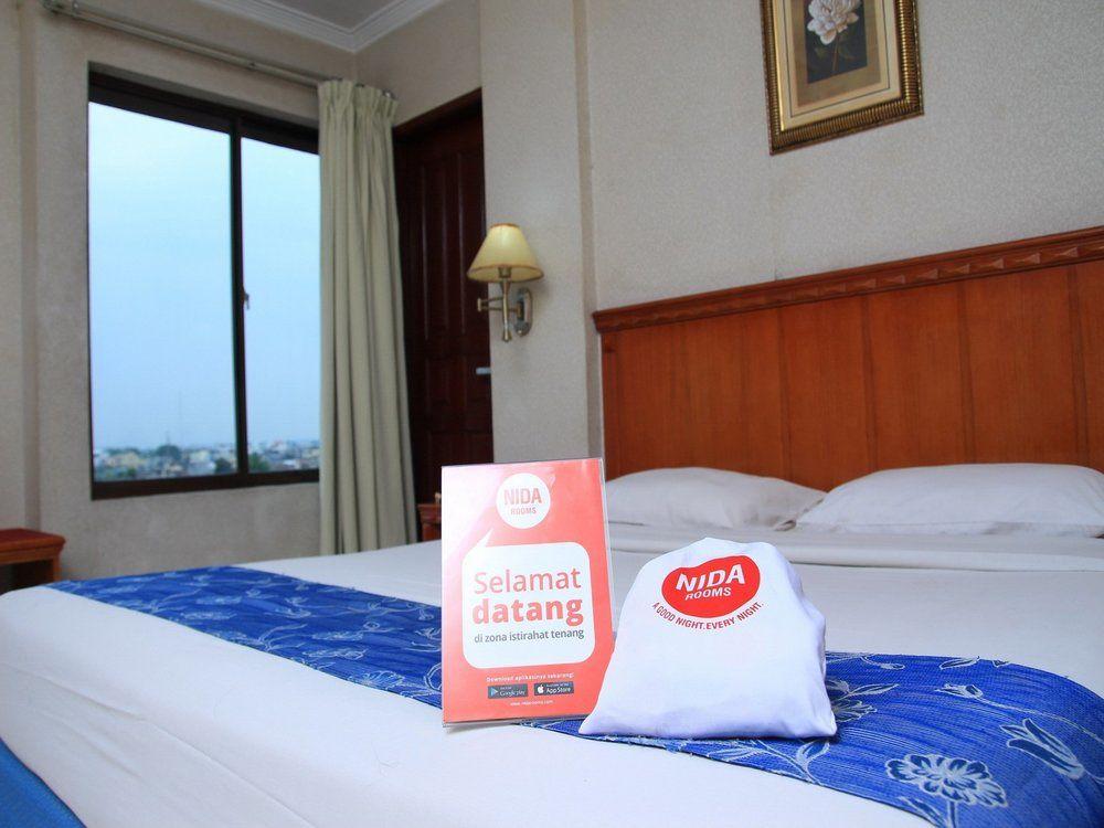 Antares Hotel Medan Exteriör bild